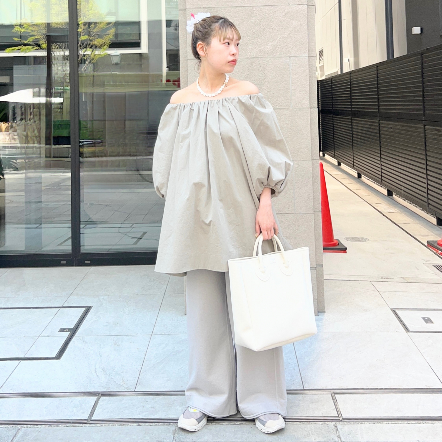 〈Demi-Luxe BEAMS〉 2WAY オフショルダーブラウス