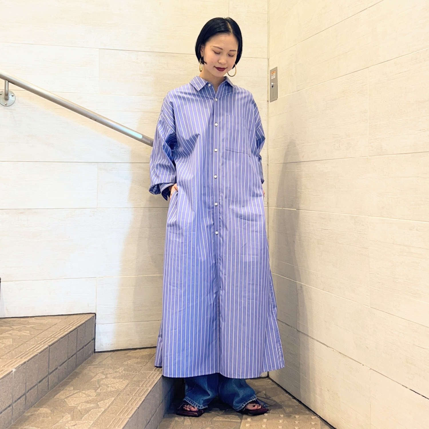 〈Demi-Luxe BEAMS〉バックオープンシャツワンピース
