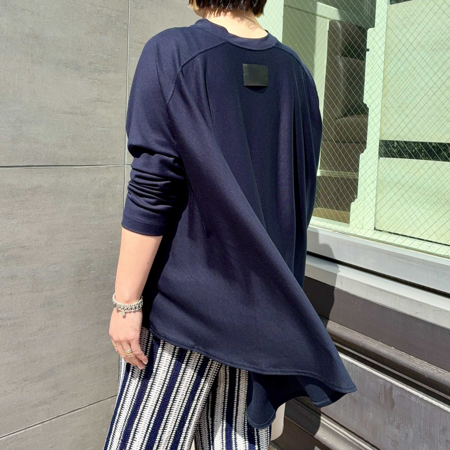 〈Demi-Luxe BEAMS〉COG THE BIGSMOKE / ABBY バックフレア トップス